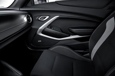 2023 Chevrolet Camaro LT1   - Photo 37 - Joliet, IL 60435