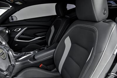 2023 Chevrolet Camaro LT1   - Photo 22 - Joliet, IL 60435