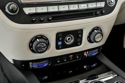 2016 Rolls-Royce Ghost -HUGE $321K MSRP-BLACK BADGE KIT!   - Photo 37 - Joliet, IL 60435