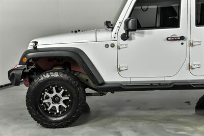 2013 Jeep Wrangler Unlimited Sport   - Photo 7 - Joliet, IL 60435