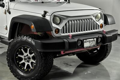 2013 Jeep Wrangler Unlimited Sport   - Photo 3 - Joliet, IL 60435