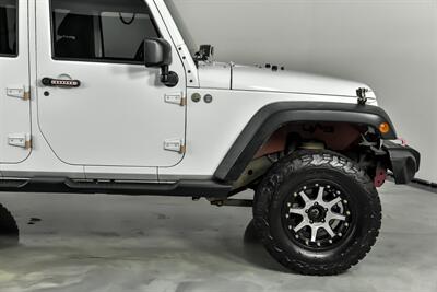 2013 Jeep Wrangler Unlimited Sport   - Photo 15 - Joliet, IL 60435