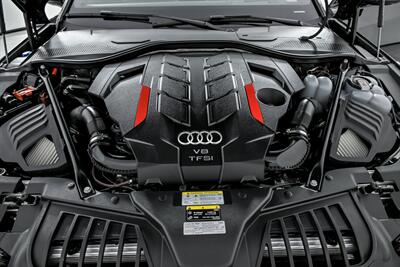 2025 Audi S8 4.0T quattro-RED GUTS! - Photo 17 - Joliet, IL 60435