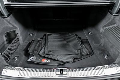 2025 Audi S8 4.0T quattro-RED GUTS! - Photo 16 - Joliet, IL 60435