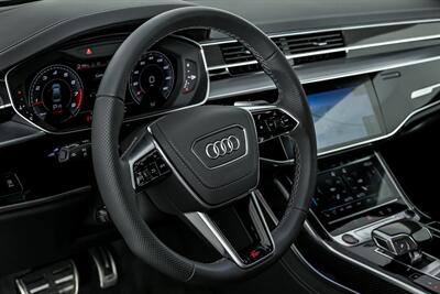 2025 Audi S8 4.0T quattro-RED GUTS! - Photo 29 - Joliet, IL 60435
