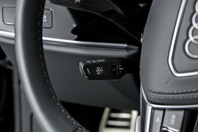 2025 Audi S8 4.0T quattro-RED GUTS! - Photo 38 - Joliet, IL 60435
