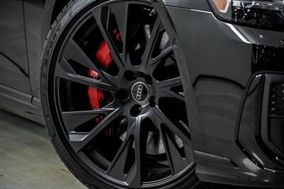 2025 Audi S8 4.0T quattro-RED GUTS! - Photo 4 - Joliet, IL 60435