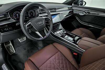 2025 Audi S8 4.0T quattro-RED GUTS! - Photo 21 - Joliet, IL 60435