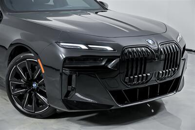 2024 BMW 760i xDrive   - Photo 3 - Joliet, IL 60435