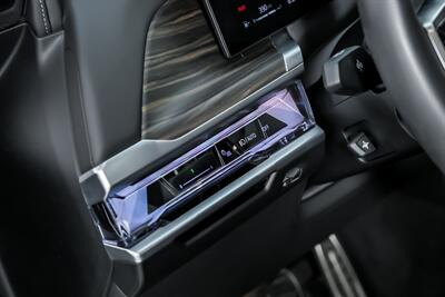 2024 BMW 760i xDrive   - Photo 26 - Joliet, IL 60435