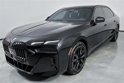 2024 BMW 760i xDrive   - Photo 6 - Joliet, IL 60435
