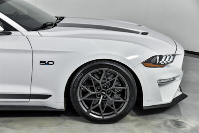 2019 Ford Mustang GT   - Photo 15 - Joliet, IL 60435