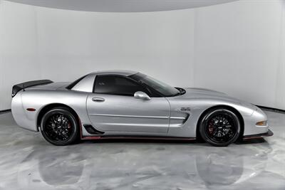 2001 Chevrolet Corvette Z06   - Photo 14 - Joliet, IL 60435