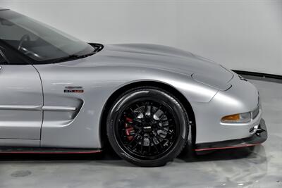 2001 Chevrolet Corvette Z06   - Photo 15 - Joliet, IL 60435