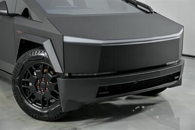 2024 Tesla Cybertruck Cyberbeast   - Photo 3 - Joliet, IL 60435