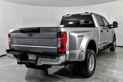 2022 Ford F-350 Super Duty XL   - Photo 11 - Joliet, IL 60435