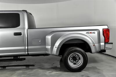 2022 Ford F-350 Super Duty XL   - Photo 8 - Joliet, IL 60435