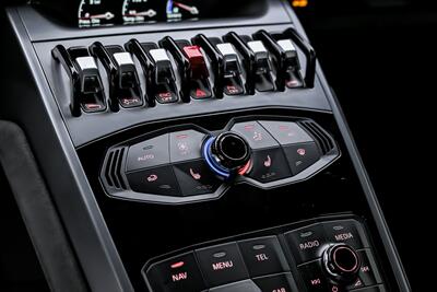 2015 Lamborghini Huracan LP 610-4   - Photo 34 - Joliet, IL 60435