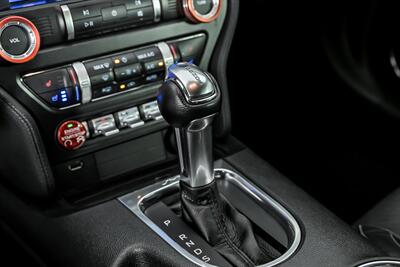 2020 Ford Mustang EcoBoost Premium-FRESH WRAP!   - Photo 32 - Joliet, IL 60435