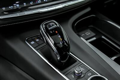 2021 Cadillac Escalade Sport   - Photo 37 - Joliet, IL 60435