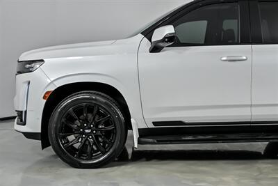 2021 Cadillac Escalade Sport   - Photo 7 - Joliet, IL 60435