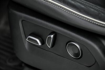 2021 Cadillac Escalade Sport   - Photo 26 - Joliet, IL 60435