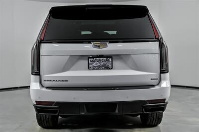 2021 Cadillac Escalade Sport   - Photo 11 - Joliet, IL 60435