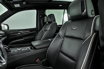 2021 Cadillac Escalade Sport   - Photo 22 - Joliet, IL 60435