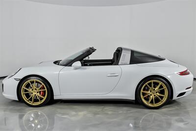 2019 Porsche 911 Targa 4S   - Photo 8 - Joliet, IL 60435