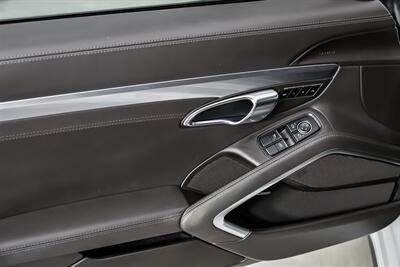 2019 Porsche 911 Targa 4S   - Photo 21 - Joliet, IL 60435