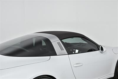 2019 Porsche 911 Targa 4S   - Photo 17 - Joliet, IL 60435