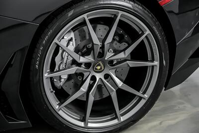 2015 Lamborghini Aventador LP 700-4   - Photo 19 - Joliet, IL 60435