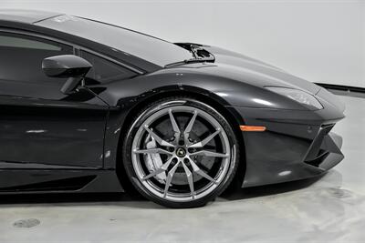 2015 Lamborghini Aventador LP 700-4   - Photo 15 - Joliet, IL 60435