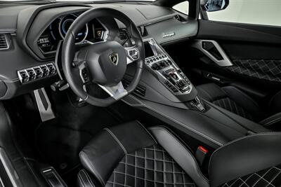 2015 Lamborghini Aventador LP 700-4   - Photo 20 - Joliet, IL 60435