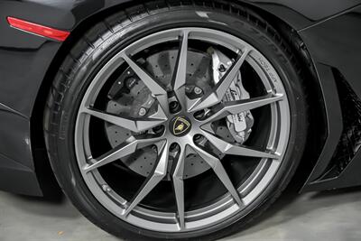 2015 Lamborghini Aventador LP 700-4   - Photo 16 - Joliet, IL 60435