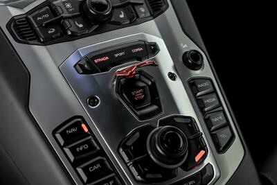 2015 Lamborghini Aventador LP 700-4   - Photo 40 - Joliet, IL 60435