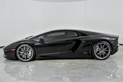 2015 Lamborghini Aventador LP 700-4   - Photo 8 - Joliet, IL 60435