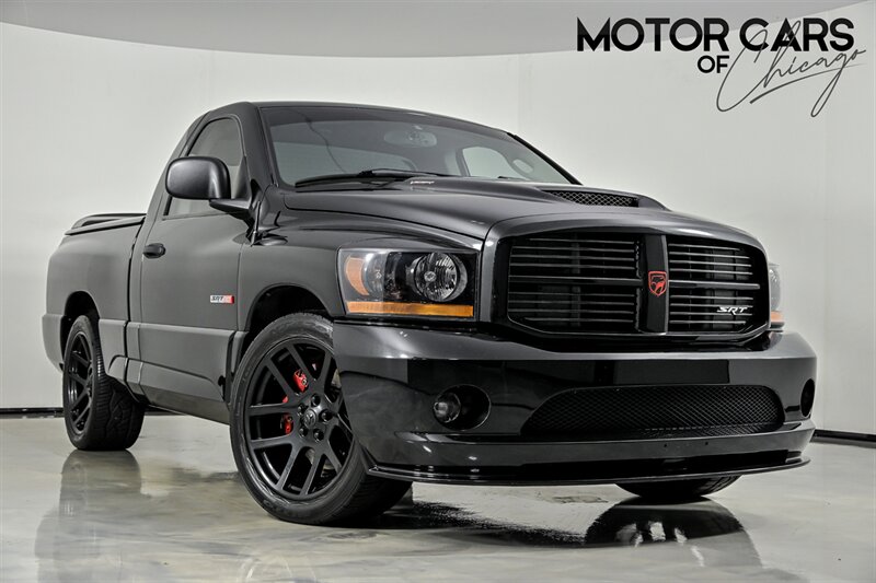Brilliant Black Crystal Pearlcoat 2006 Dodge RAM 1500 Pickup Truck Rear-Wheel Drive 6-Speed Manual