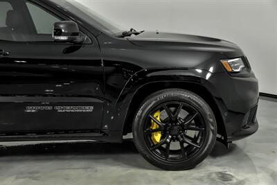 2018 Jeep Grand Cherokee Trackhawk   - Photo 15 - Joliet, IL 60435