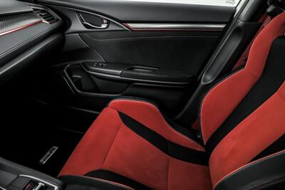 2018 Honda Civic Type R Touring   - Photo 35 - Joliet, IL 60435