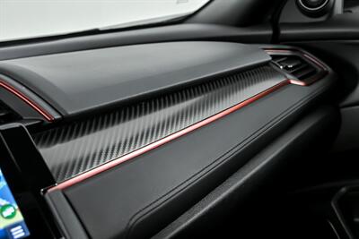 2018 Honda Civic Type R Touring   - Photo 32 - Joliet, IL 60435