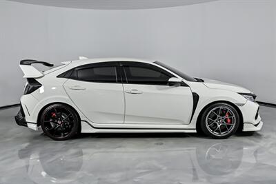 2018 Honda Civic Type R Touring   - Photo 14 - Joliet, IL 60435