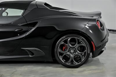 2020 Alfa Romeo 4C Spider   - Photo 9 - Joliet, IL 60435