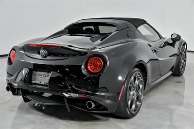 2020 Alfa Romeo 4C Spider   - Photo 12 - Joliet, IL 60435