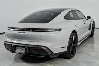 2022 Porsche Taycan 4S - Photo 12 - Joliet, IL 60435