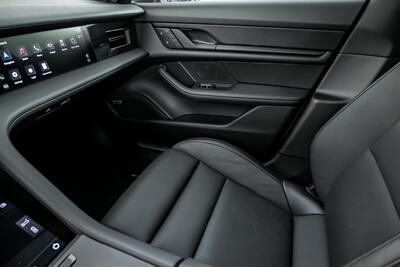 2022 Porsche Taycan 4S - Photo 42 - Joliet, IL 60435