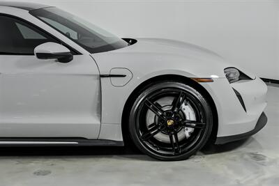 2022 Porsche Taycan 4S - Photo 15 - Joliet, IL 60435