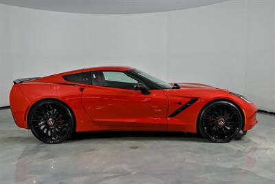 2016 Chevrolet Corvette Stingray Z51 - Photo 14 - Joliet, IL 60435