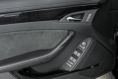 2012 Cadillac CTS-V -LOWEST MILES WORLDWIDE!   - Photo 18 - Joliet, IL 60435