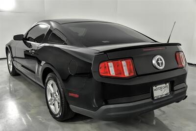 2010 Ford Mustang V6   - Photo 9 - Joliet, IL 60435